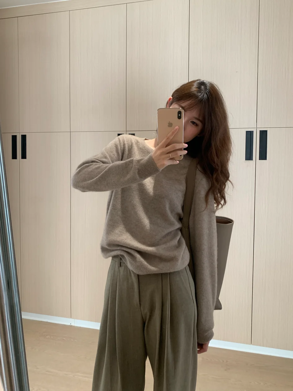 Simple Chic Pure Camere Pullover One-Piece Sl Splicing Base irt Women's Knitted Sweater Long Sve Color
Simple Chic Pure Camere Pullover One-Piece Sl Splicing Base irt Women's Knitted Sweater Long Sve Color