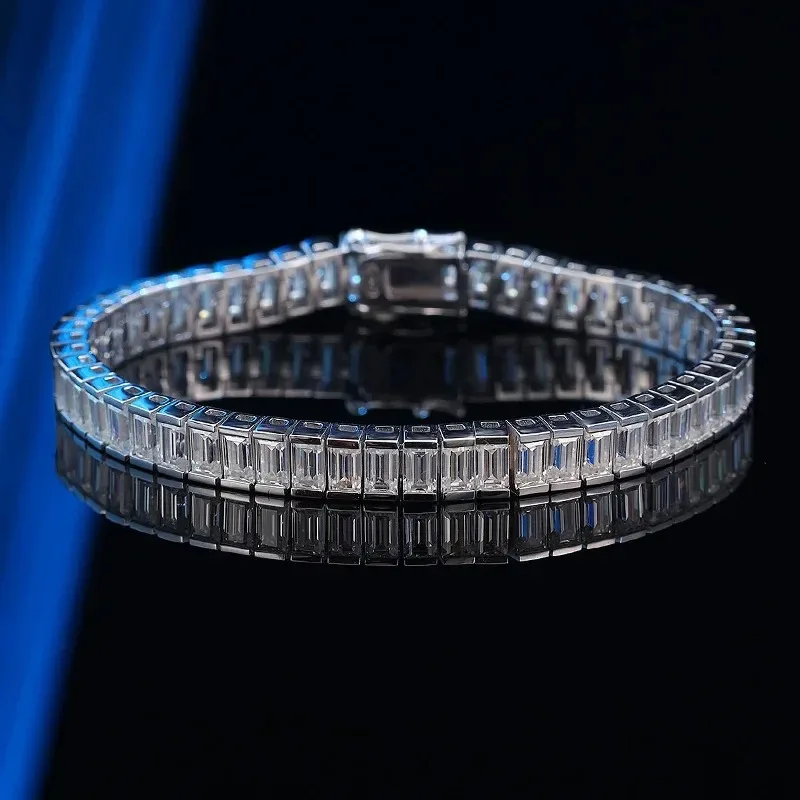 Kryos Jewelry Luxury Solid Platinum PT950 Women's 0.4 karat Moissanite Diamond Emerald Bracelet Simple and Generous
Kryos Jewelry Luxury Solid Platinum PT950 Women's 0.4 karat Moissanite Diamond Emerald Bracelet Simple and Generous