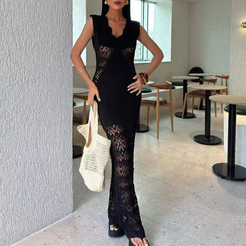 Spring Summer New Women Suspender Dress 2025 New V Neck Knitted Hollow Out Beach Dress Sexy Sleeveless See-through Bodycon Dress
Spring Summer New Women Suspender Dress 2025 New V Neck Knitted Hollow Out Beach Dress Sexy Sleeveless See-through Bodycon Dress
