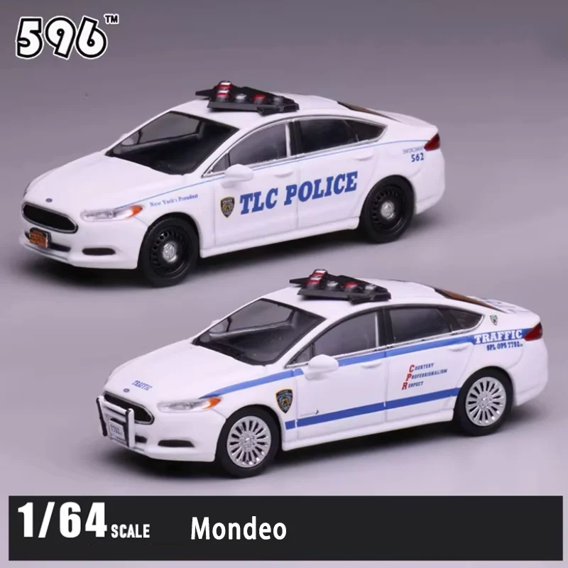 Коллекционная модель полицейского автомобиля Ford Mondeo из сплава, масштаб 1:64, 596 Diecast, статическая демонстрационная модель, игрушка, подарок
Коллекционная модель полицейского автомобиля Ford Mondeo из сплава, масштаб 1:64, 596 Diecast, статическая демонстрационная модель, игрушка, подарок