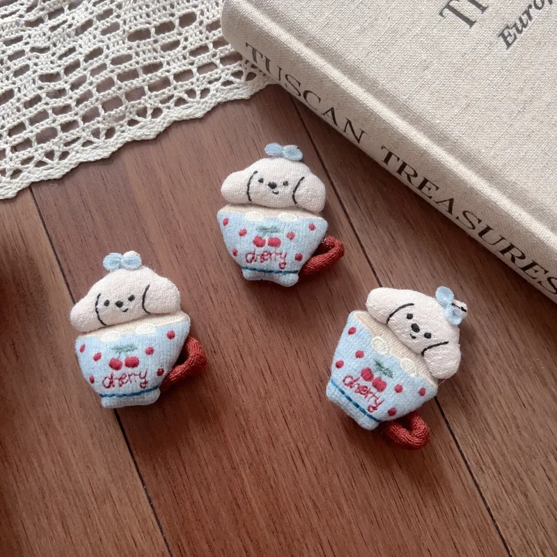 Cartoon Blue Dog Coffee Cup Plush Brooch DIY Hair Accessory Fabric Stuffed Pin for Bag Hat Clothing Decoration High Quality
Cartoon Blue Dog Coffee Cup Plush Brooch DIY Hair Accessory Fabric Stuffed Pin for Bag Hat Clothing Decoration High Quality