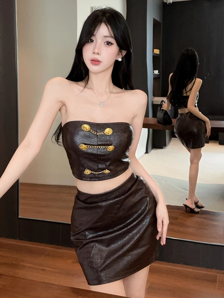 Sexy Short PU Leather Skirt And Crop Top Two-Piece Set High-Waisted Bodycon for Trendy Girls Summer Fashion Anti-Wrinkle Meta...
Sexy Short PU Leather Skirt And Crop Top Two-Piece Set High-Waisted Bodycon for Trendy Girls Summer Fashion Anti-Wrinkle Meta...
