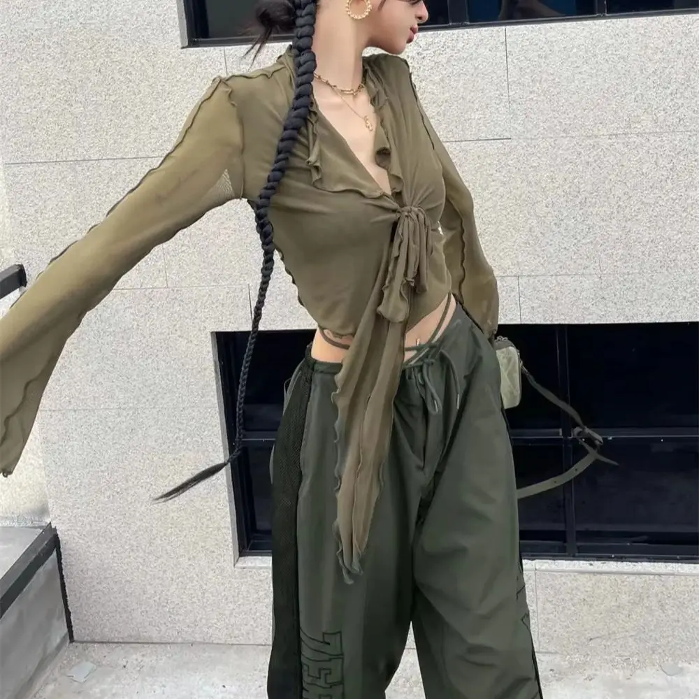 Flare Long Sleeve Blouses for Women Lace-up Sexy Sweet Hot Girls Korean Mesh Fashion Style All-match Solid Design Elegant Casual
Flare Long Sleeve Blouses for Women Lace-up Sexy Sweet Hot Girls Korean Mesh Fashion Style All-match Solid Design Elegant Casual