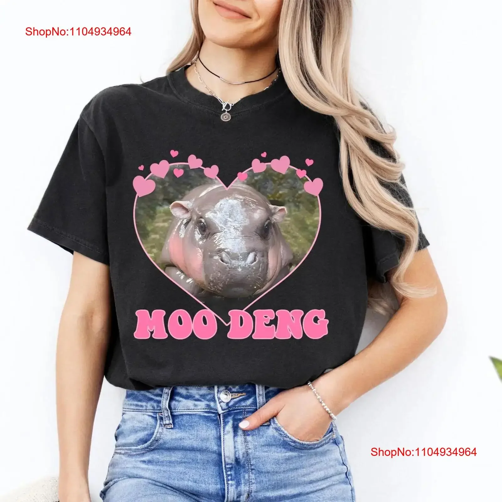 Футболка Moo Deng Bouncy Pig in Thailand Khao Kheow Open Zoo Hippo Lover Cute Baby vintage Washed универсальная уличная одежда слегка
Футболка Moo Deng Bouncy Pig in Thailand Khao Kheow Open Zoo Hippo Lover Cute Baby vintage Washed универсальная уличная одежда слегка