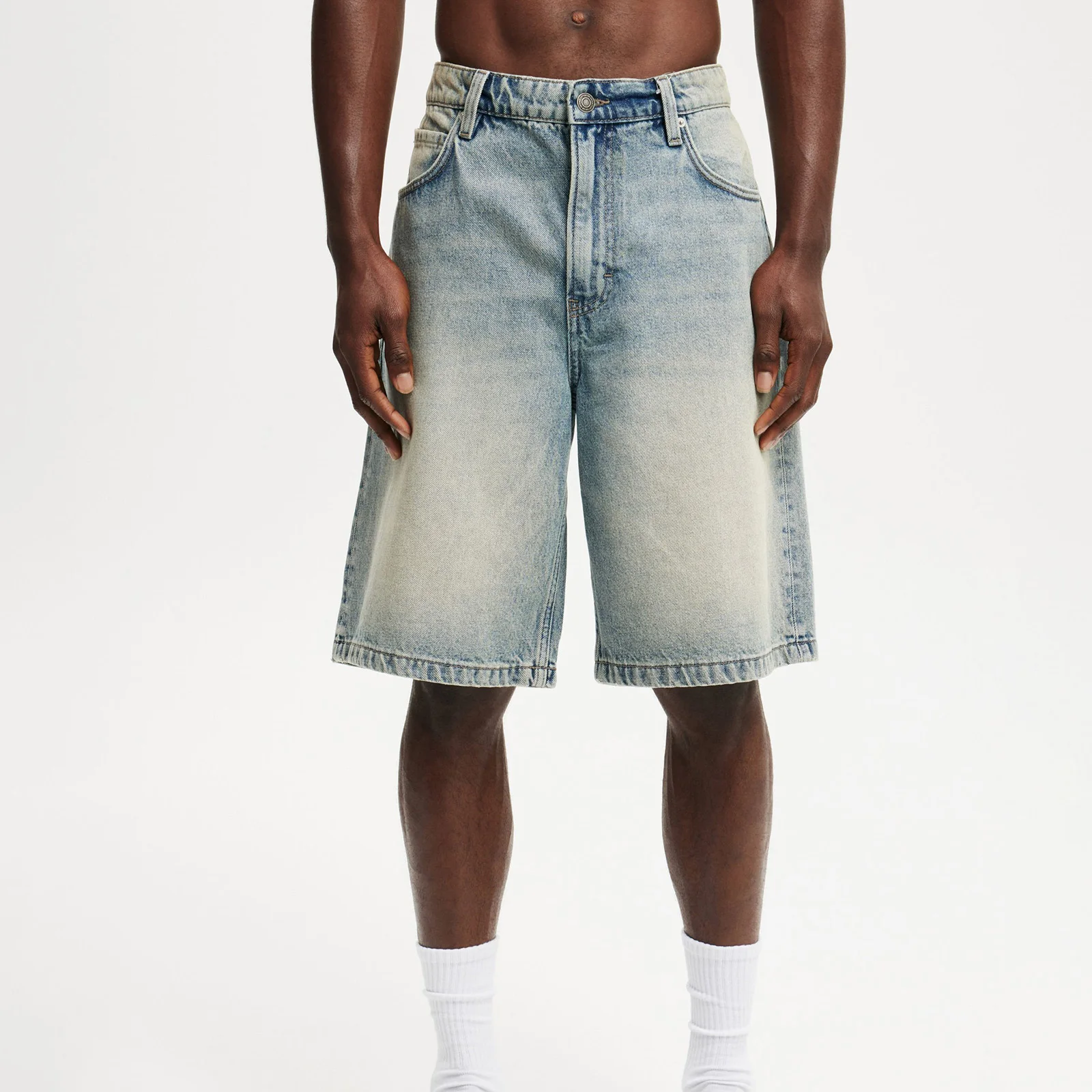 Casual Men's Knee Length Denim Shorts Fashion High Waist Loose Fit Baggy Jean Shorts for Summer Daily Streetwear
Casual Men's Knee Length Denim Shorts Fashion High Waist Loose Fit Baggy Jean Shorts for Summer Daily Streetwear