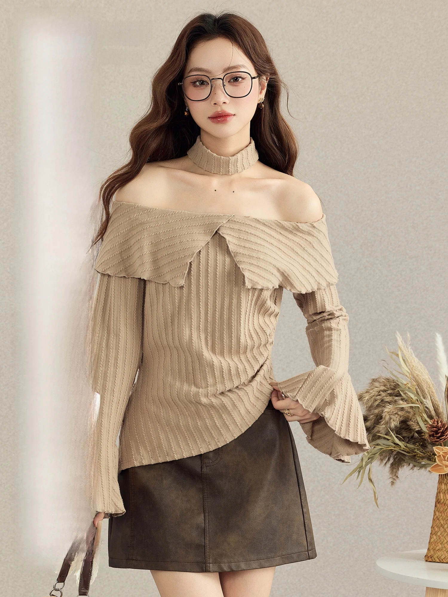 Meng Xiaoqi Pure Desire oulder Bared Bell Sve T irt Women's Slim Fit Base irt Autumn New Sle Small ence Design...
Meng Xiaoqi Pure Desire oulder Bared Bell Sve T irt Women's Slim Fit Base irt Autumn New Sle Small ence Design...