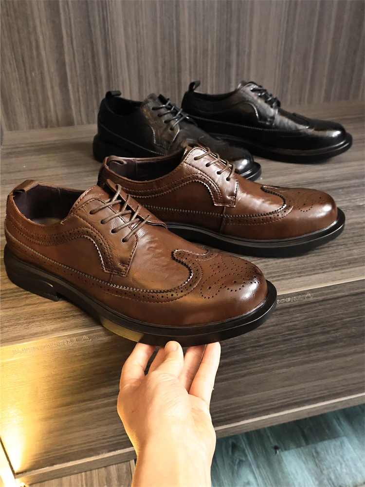 Handcrafted Aged Leather Men's Casual Shoes Anti-slip Top Layer Cowhide American Retro Brogue Carving Leather Shoes
Handcrafted Aged Leather Men's Casual Shoes Anti-slip Top Layer Cowhide American Retro Brogue Carving Leather Shoes