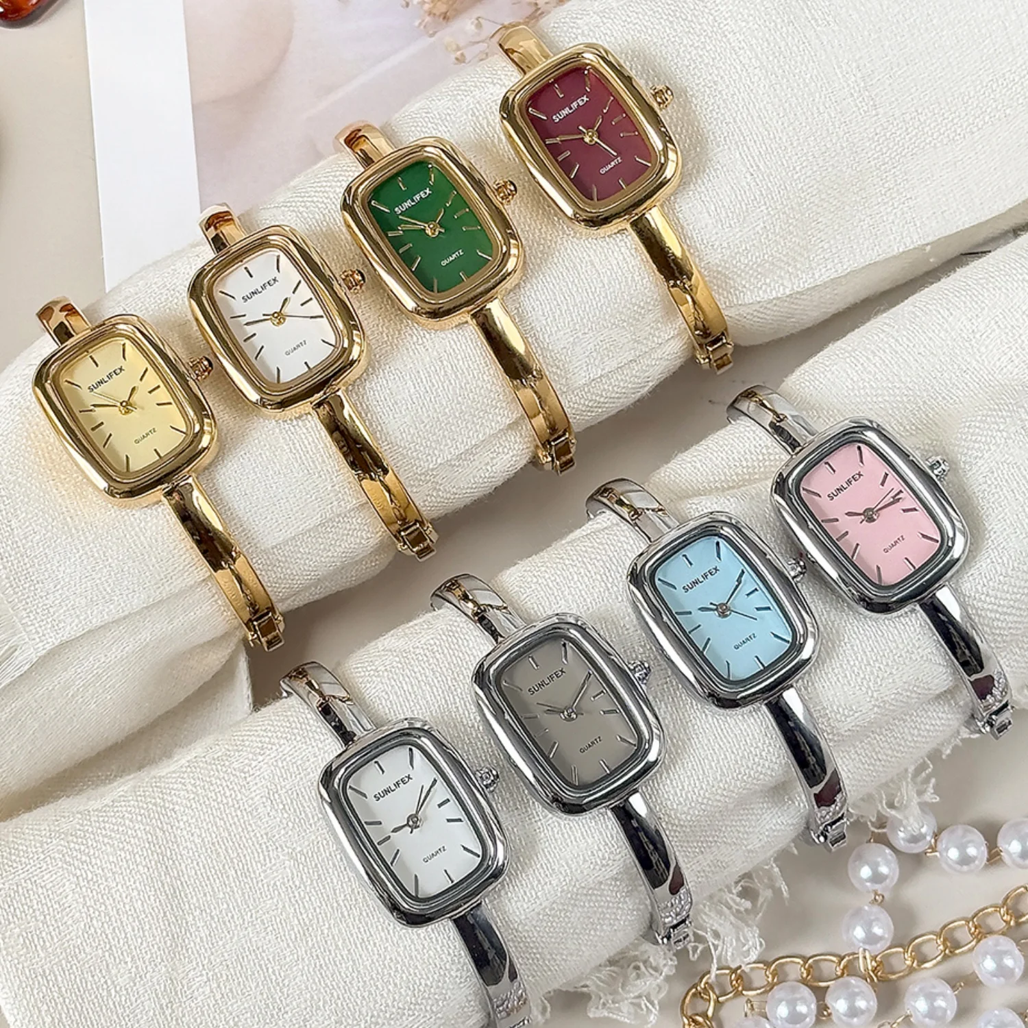 Новые женские кварцевые часы SUNLIFEX с квадратным циферблатом, золотой браслет, оригинальные простые наручные часы для женщин
Новые женские кварцевые часы SUNLIFEX с квадратным циферблатом, золотой браслет, оригинальные простые наручные часы для женщин