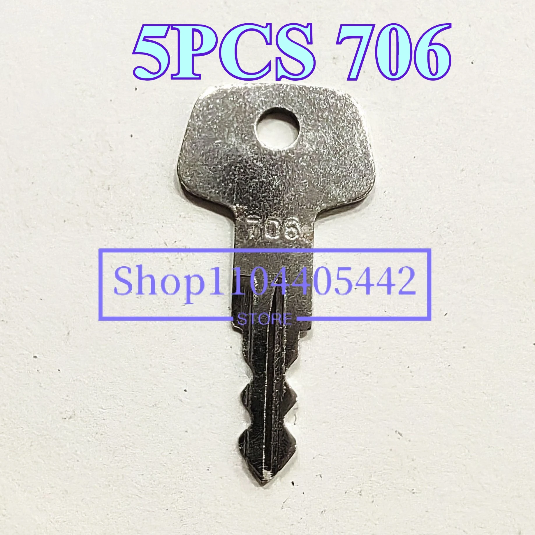 5 шт. 706 ключи зажигания для экскаватора Liebherr 7041664 7414913 R5511-51120 крышка топливного бака
5 шт. 706 ключи зажигания для экскаватора Liebherr 7041664 7414913 R5511-51120 крышка топливного бака