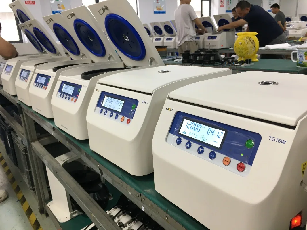 2026 SELL High-Speed Portable Microhematocrit Centrifuge Machine 0.5ml 1.5ml 2ml Capillary Vessel Blood Testing Small Lab Centri
2026 SELL High-Speed Portable Microhematocrit Centrifuge Machine 0.5ml 1.5ml 2ml Capillary Vessel Blood Testing Small Lab Centri