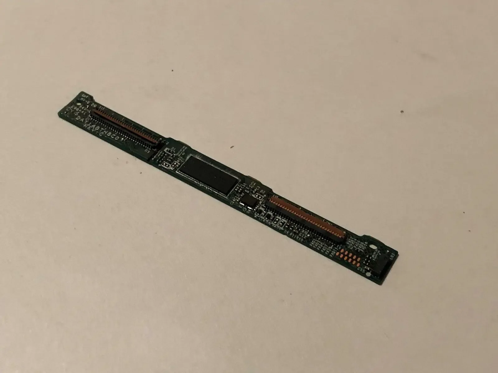 Плата сенсорного управления дигитайзером для HP 15-K 15-P 15-K252NA DAY14BTH8C0
Плата сенсорного управления дигитайзером для HP 15-K 15-P 15-K252NA DAY14BTH8C0