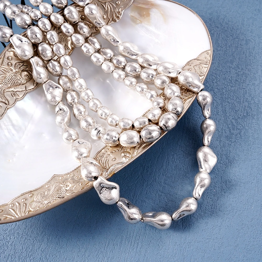 Antique Silver Hip-Hop Punk Style Multi-Layer Thick Bead Necklace Simple Fashion Party Accessory 2025 Trendy Jewelry
Antique Silver Hip-Hop Punk Style Multi-Layer Thick Bead Necklace Simple Fashion Party Accessory 2025 Trendy Jewelry