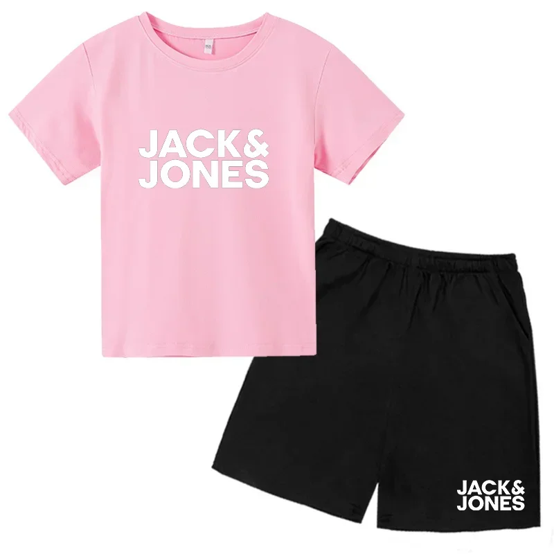A casual sporty T-shirt designed for children aged 3 to 12, perfect as a gift for kids, with short sleeves for both boys and gir
A casual sporty T-shirt designed for children aged 3 to 12, perfect as a gift for kids, with short sleeves for both boys and gir