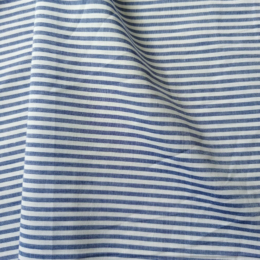 100% cotton-dyed striped fabric for women's shirts, home décor, designer sewing fabrics
100% cotton-dyed striped fabric for women's shirts, home décor, designer sewing fabrics
