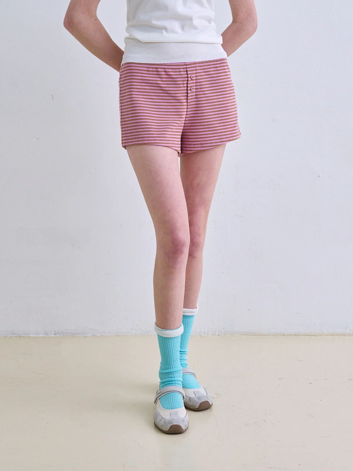 Riverstone plus High Waist Elastic Casual Shorts Women's Slimming Sporty Pants Stripe Color Block Cotton Blend Shorts
Riverstone plus High Waist Elastic Casual Shorts Women's Slimming Sporty Pants Stripe Color Block Cotton Blend Shorts