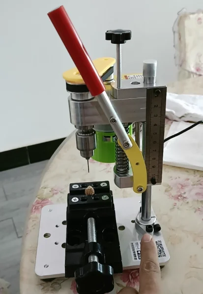 Mini Precision Bench Drill Press with CNC Slide & 795 Motor B12 Chuck for DIY Craft Jewelry Making
Mini Precision Bench Drill Press with CNC Slide & 795 Motor B12 Chuck for DIY Craft Jewelry Making