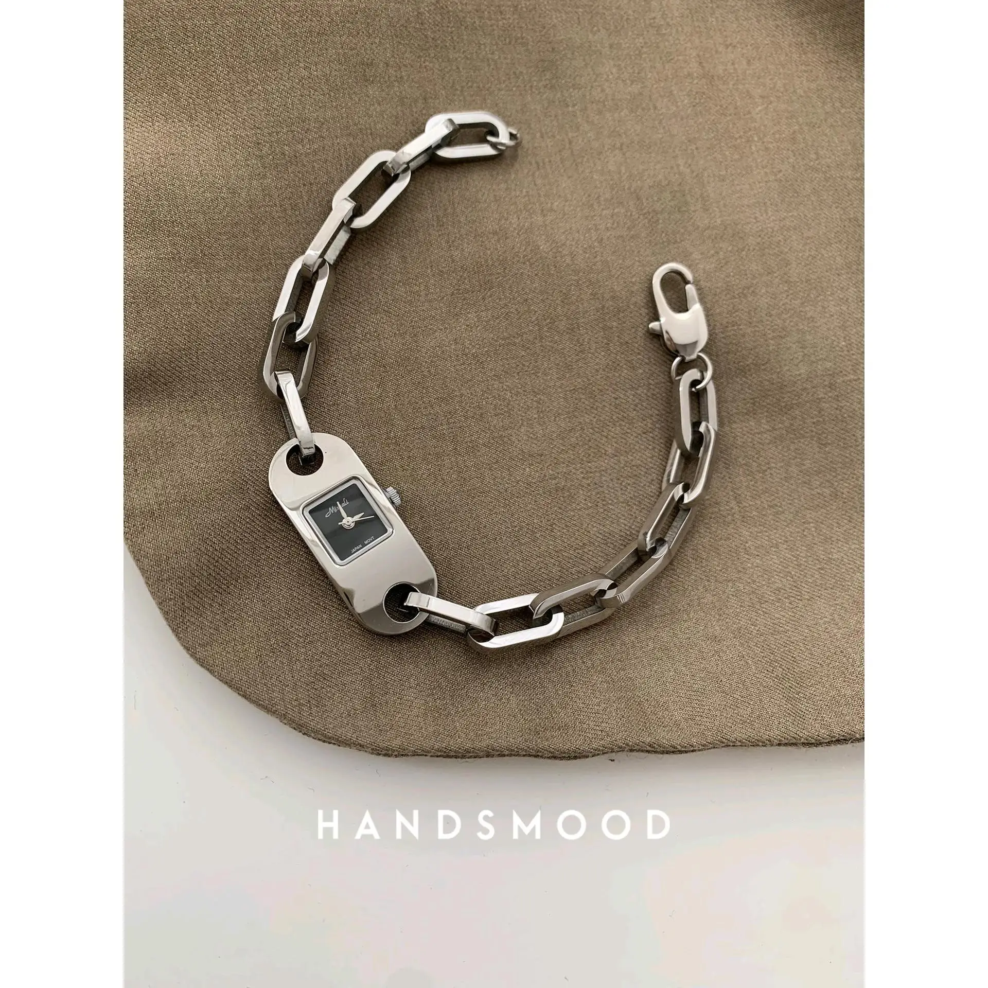 Women Watch for Girls Wrist Quartz Watch Sliver Gold Bracelet Style Orologio Ladies High Quality Wristwatch Diamond Black Clock
Women Watch for Girls Wrist Quartz Watch Sliver Gold Bracelet Style Orologio Ladies High Quality Wristwatch Diamond Black Clock