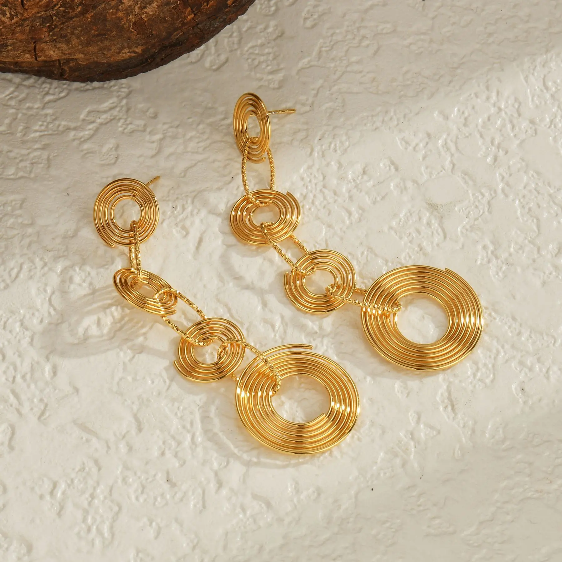 European American Fashion Gold Color Mosquito Repellent Disk Tassel Stainless Steel Earrings For Women Simple Jewelry Gifts
European American Fashion Gold Color Mosquito Repellent Disk Tassel Stainless Steel Earrings For Women Simple Jewelry Gifts