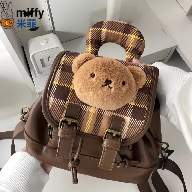Miffy Traveling Checkered Shoulder Bag New Single Shoulder Bag Brown Crossbody Bag Classic Collectible Gift Series Ornaments
Miffy Traveling Checkered Shoulder Bag New Single Shoulder Bag Brown Crossbody Bag Classic Collectible Gift Series Ornaments