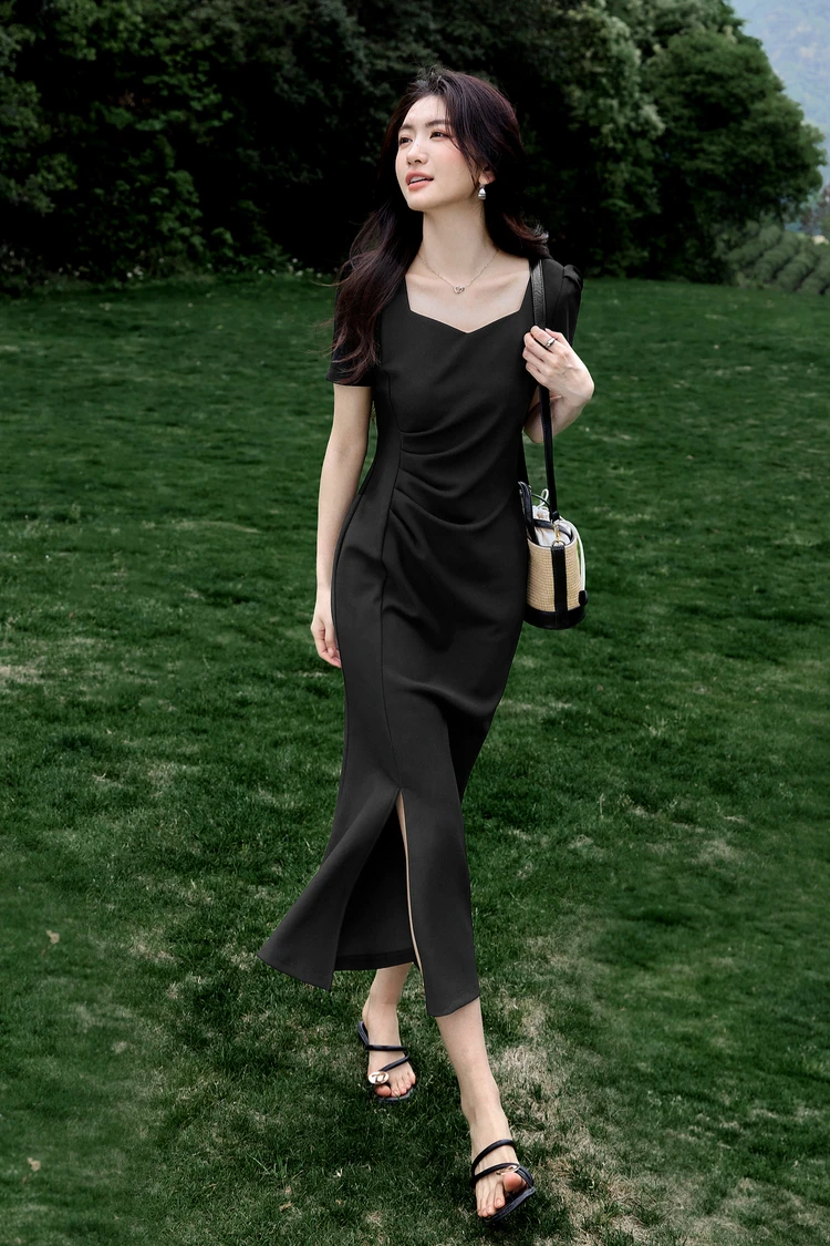 SENTUBILA 2025 Black Dresses Women's Summer Square Collar Bubble Sleeves Hem Split Fishtail Dress 2025 Simple Clothing T52LJ1820
SENTUBILA 2025 Black Dresses Women's Summer Square Collar Bubble Sleeves Hem Split Fishtail Dress 2025 Simple Clothing T52LJ1820