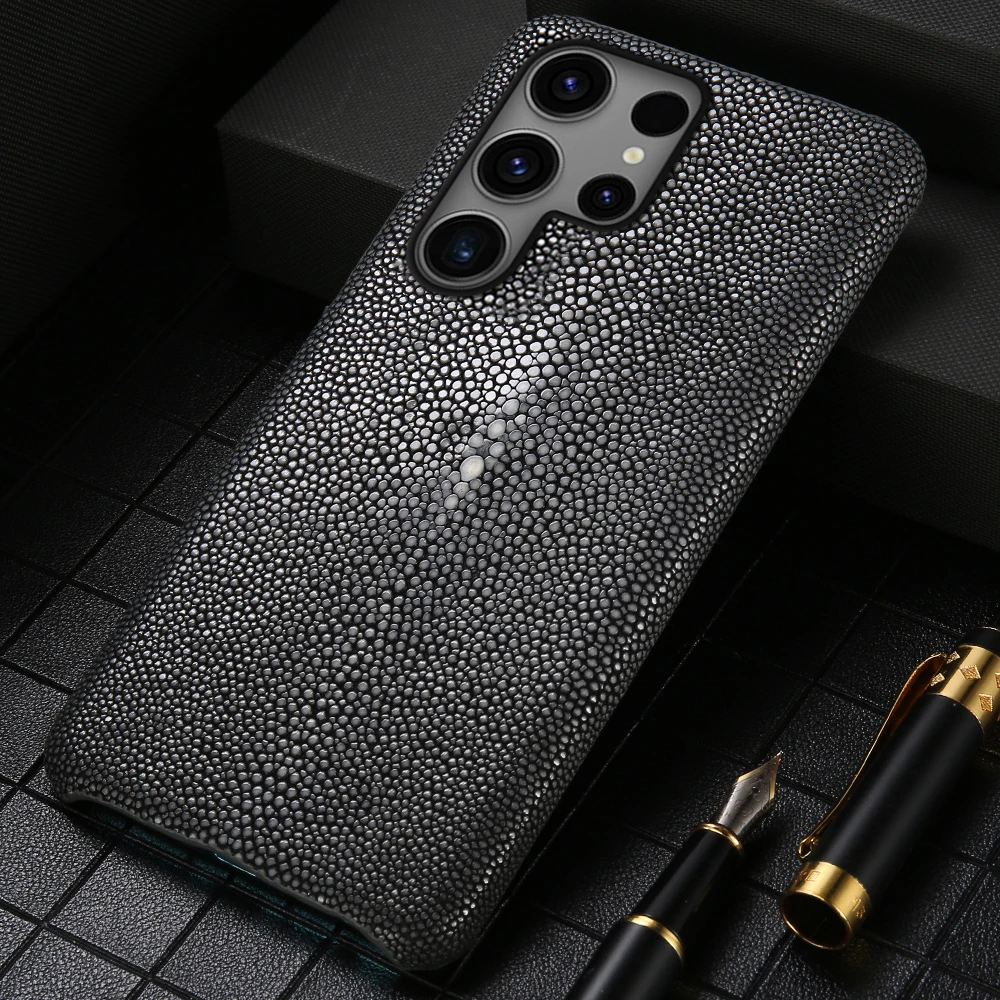 Genuine Stingray Leather Phone Case for Samsung galaxy S 25 S25 S24 Ultra S23 Plus S22 S21 S25Ultra A55 5G Luxury Back Cover
Genuine Stingray Leather Phone Case for Samsung galaxy S 25 S25 S24 Ultra S23 Plus S22 S21 S25Ultra A55 5G Luxury Back Cover