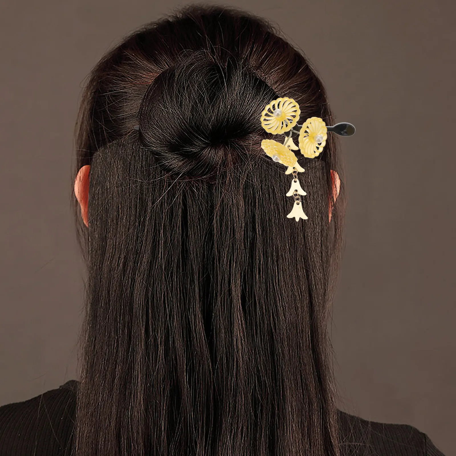 Retro Chinese Hair Stick Elegant Chignon Pin Tassel Hair Accessory for Bun Styling Wedding Party Prom Performance Daily Use
Retro Chinese Hair Stick Elegant Chignon Pin Tassel Hair Accessory for Bun Styling Wedding Party Prom Performance Daily Use
