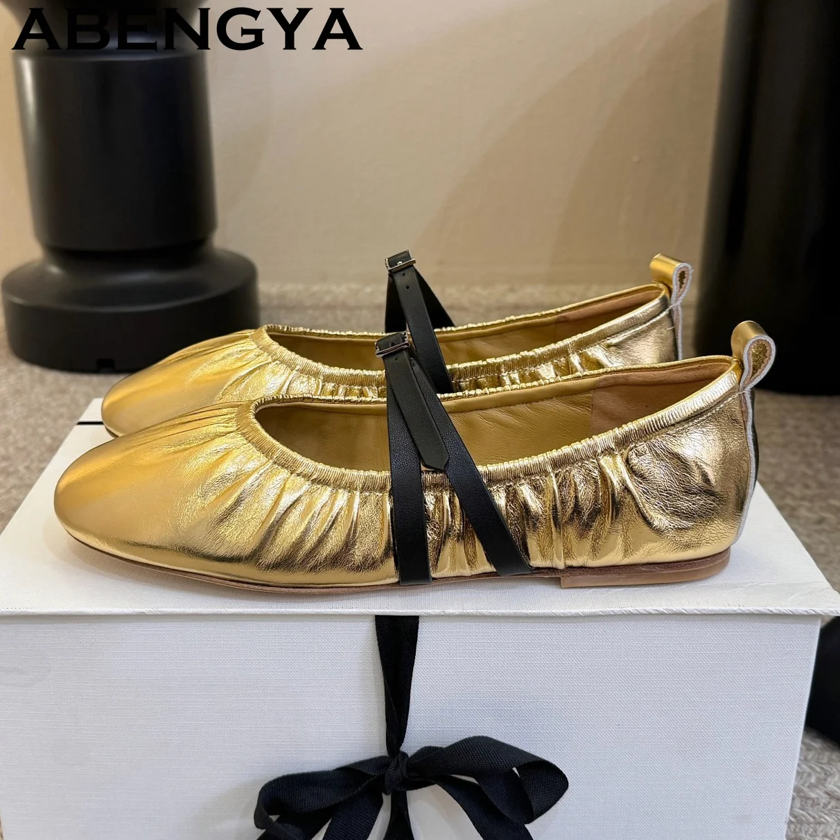 Gold Silver Genuine Leather Loafers Flat Shoes for Women Round Toe Casual Flat Shoes Summer Moccasins Lady Driving Shoes Women
Gold Silver Genuine Leather Loafers Flat Shoes for Women Round Toe Casual Flat Shoes Summer Moccasins Lady Driving Shoes Women