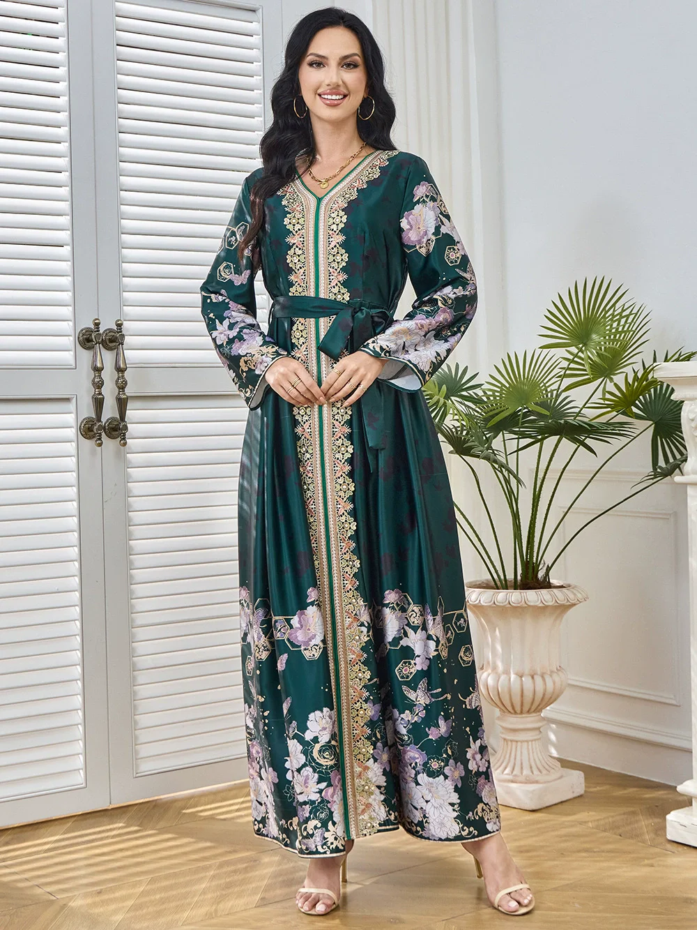 Женское мусульманское роскошное модное исламское платье Рамадана Абая Дубай в этническом стиле, вечернее большое платье для женщин 
Женское мусульманское роскошное модное исламское платье Рамадана Абая Дубай в этническом стиле, вечернее большое платье для женщин