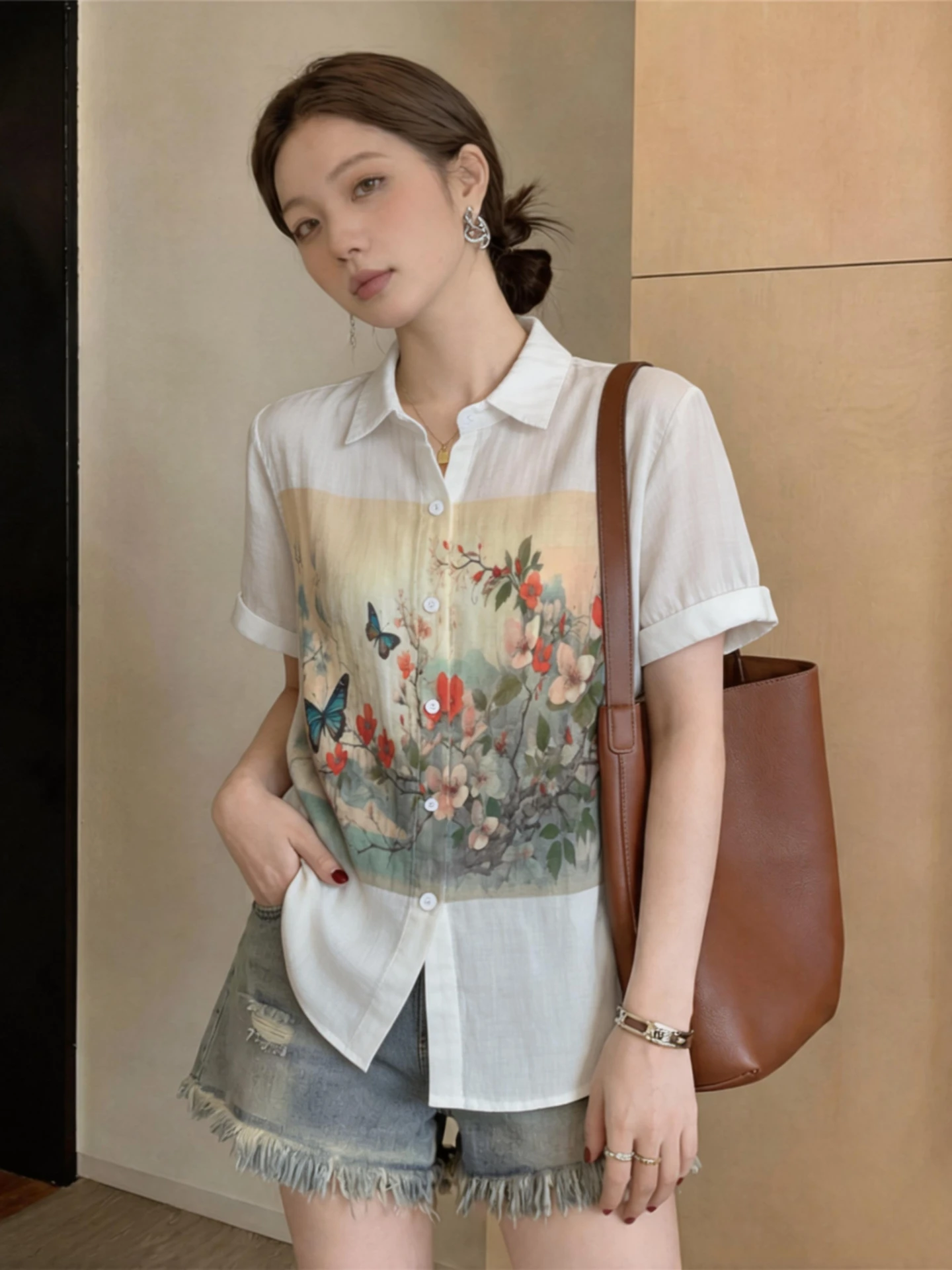 Retro Floral Print Short Sleeve White Shirt Women's Base Layer Summer 2026 New plus Size Slimming Design Unique Top
Retro Floral Print Short Sleeve White Shirt Women's Base Layer Summer 2026 New plus Size Slimming Design Unique Top
