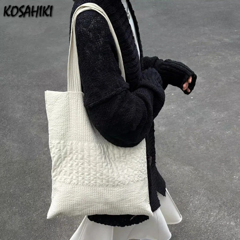 2025 New Women Grunge Simple Shoulder Handbags Women High-capacity Casual Underarm Bag Fashion All Match Tote Bags Y2k Aesthetic
2025 New Women Grunge Simple Shoulder Handbags Women High-capacity Casual Underarm Bag Fashion All Match Tote Bags Y2k Aesthetic