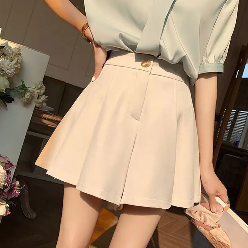 Women Shorts Spring Summer Casual High Waist A-line Shorts Wide-leg Pants Female Chic Lady Black White Suit Short A35
Women Shorts Spring Summer Casual High Waist A-line Shorts Wide-leg Pants Female Chic Lady Black White Suit Short A35