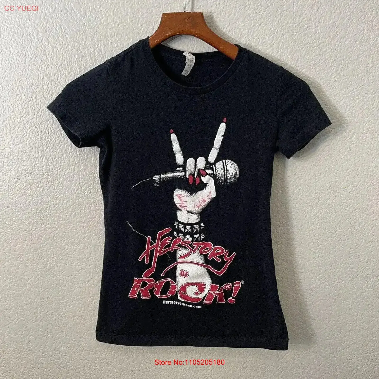 Bella Canvas Herstory Of Rock Черная футболка с автографом Женская маленькая винтажная стираная дизайнерская одежда Мягкая и удобная
Bella Canvas Herstory Of Rock Черная футболка с автографом Женская маленькая винтажная стираная дизайнерская одежда Мягкая и удобная