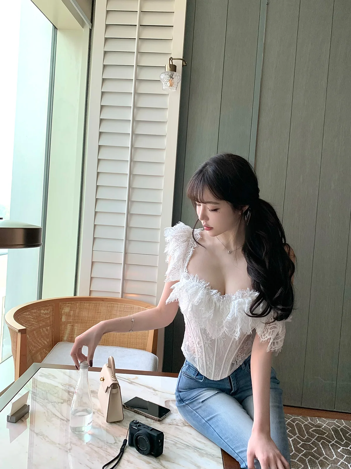 Liuu Lace Trim Splice Princess Shaping Bra Women's Strap Top Short Length H-Shape Vest Outerwear Polyester Fiber
Liuu Lace Trim Splice Princess Shaping Bra Women's Strap Top Short Length H-Shape Vest Outerwear Polyester Fiber