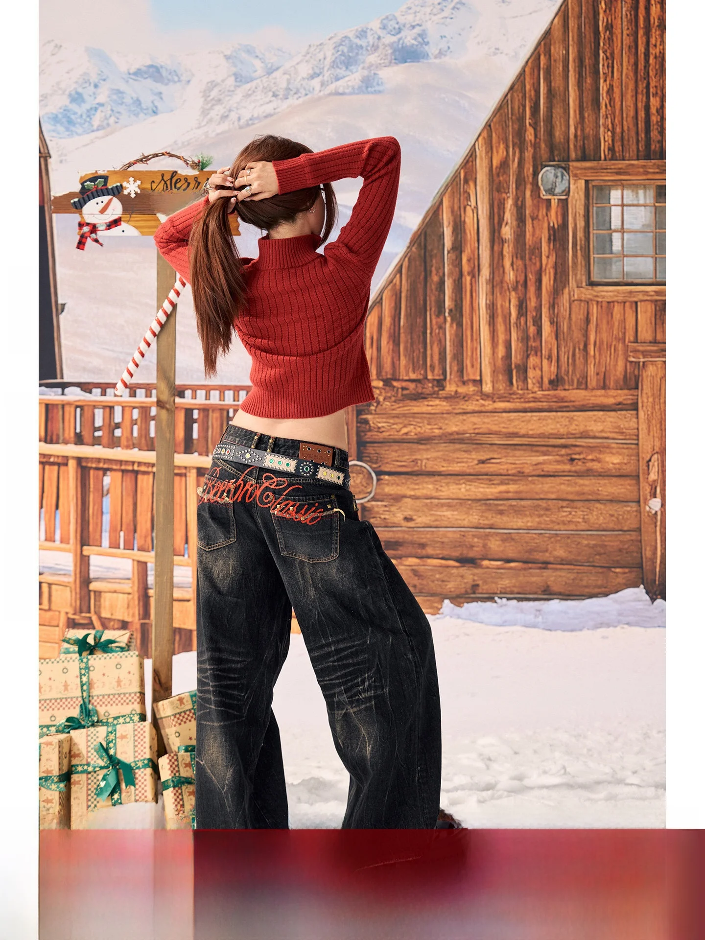 Джинсы Rebellious Holiday Classic: универсальные, с блестящим принтом, свободного прямого кроя, с низкой посадкой, из смесового хлопка, зимние, женские.
Джинсы Rebellious Holiday Classic: универсальные, с блестящим принтом, свободного прямого кроя, с низкой посадкой, из смесового хлопка, зимние, женские.