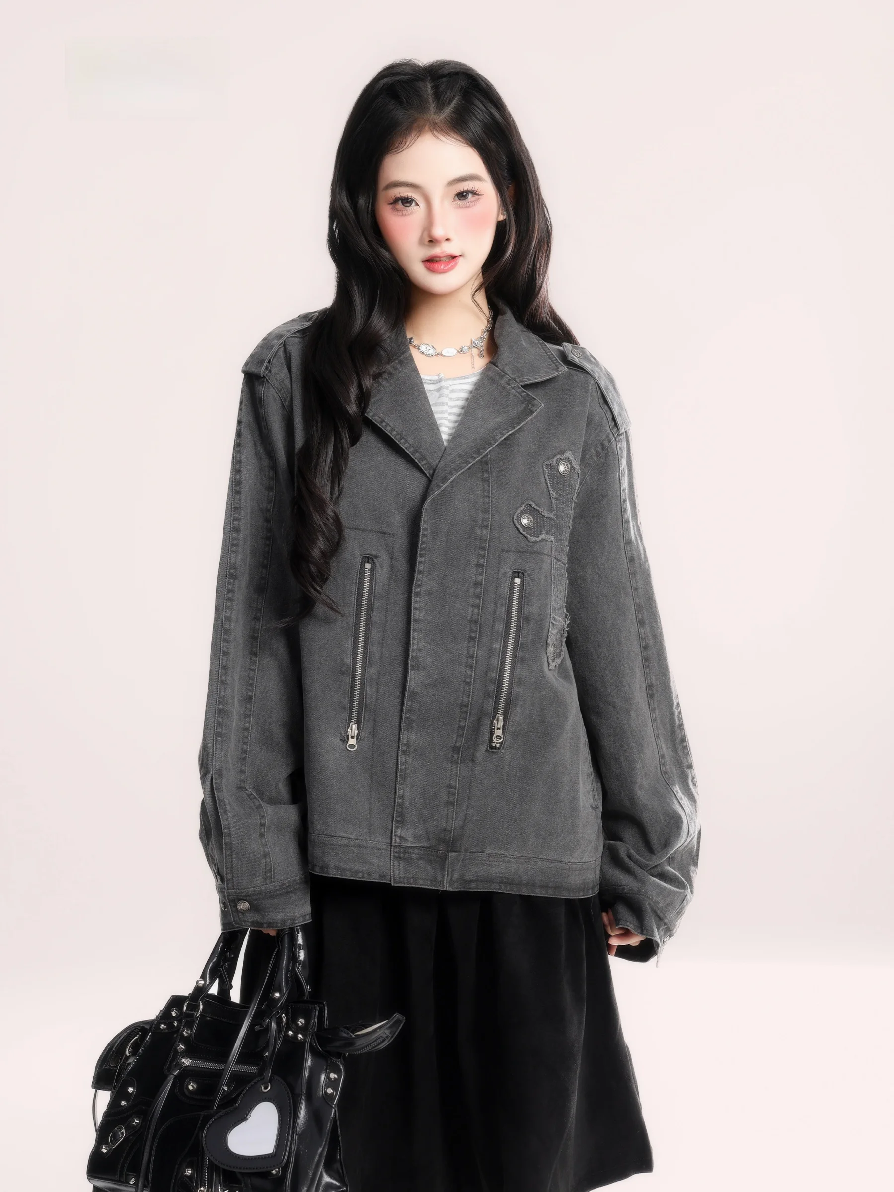 Женская джинсовая куртка свободного кроя HM в американском ретро-стиле с вышивкой крестиком, эффект потертости, весна 2026, повседневное хлопковое пальто с длинными рукавами
Женская джинсовая куртка свободного кроя HM в американском ретро-стиле с вышивкой крестиком, эффект потертости, весна 2026, повседневное хлопковое пальто с длинными рукавами