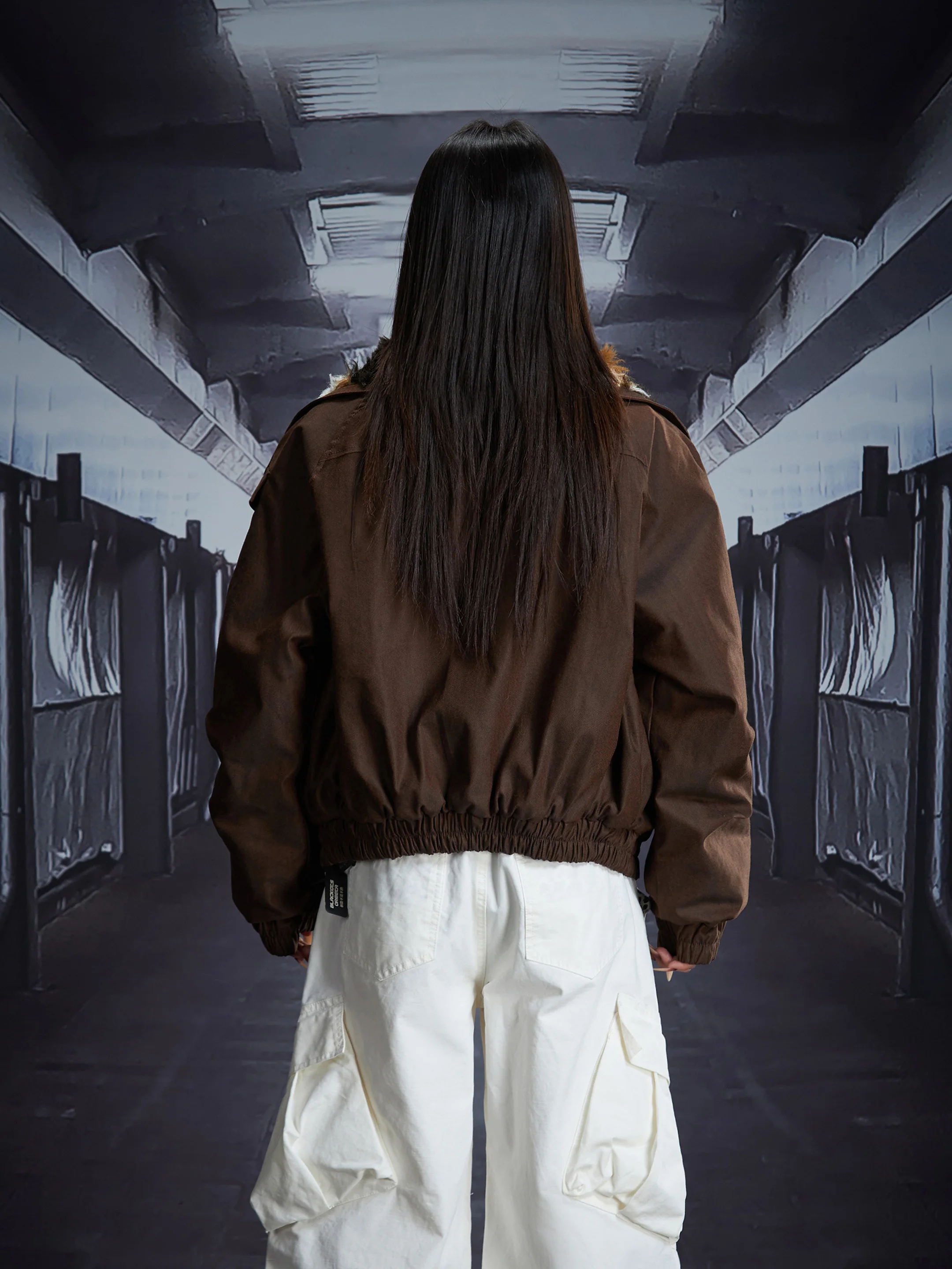 Свободная стеганая куртка с узором в виде коровы и короткими лацканами на молнии, хлопковая одежда, пальто
Свободная стеганая куртка с узором в виде коровы и короткими лацканами на молнии, хлопковая одежда, пальто