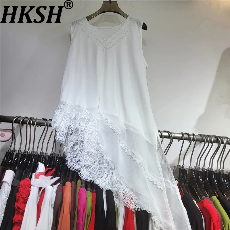 HKSH Women Vest Asymmetrical V-Neck Sleeveless Mesh Patchwork Lace Sheer Sexy Chic Versatile Casual Tank Top Summer 2026 HK22168
HKSH Women Vest Asymmetrical V-Neck Sleeveless Mesh Patchwork Lace Sheer Sexy Chic Versatile Casual Tank Top Summer 2026 HK22168