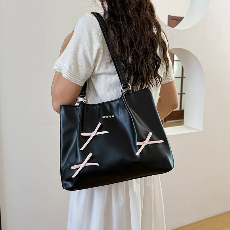 Retro Bow Tote Bag for Women 2026 New Casual Commuting Women's Bag Large Capacity Lady Shoulder Bag High Quality Handbags
Retro Bow Tote Bag for Women 2026 New Casual Commuting Women's Bag Large Capacity Lady Shoulder Bag High Quality Handbags