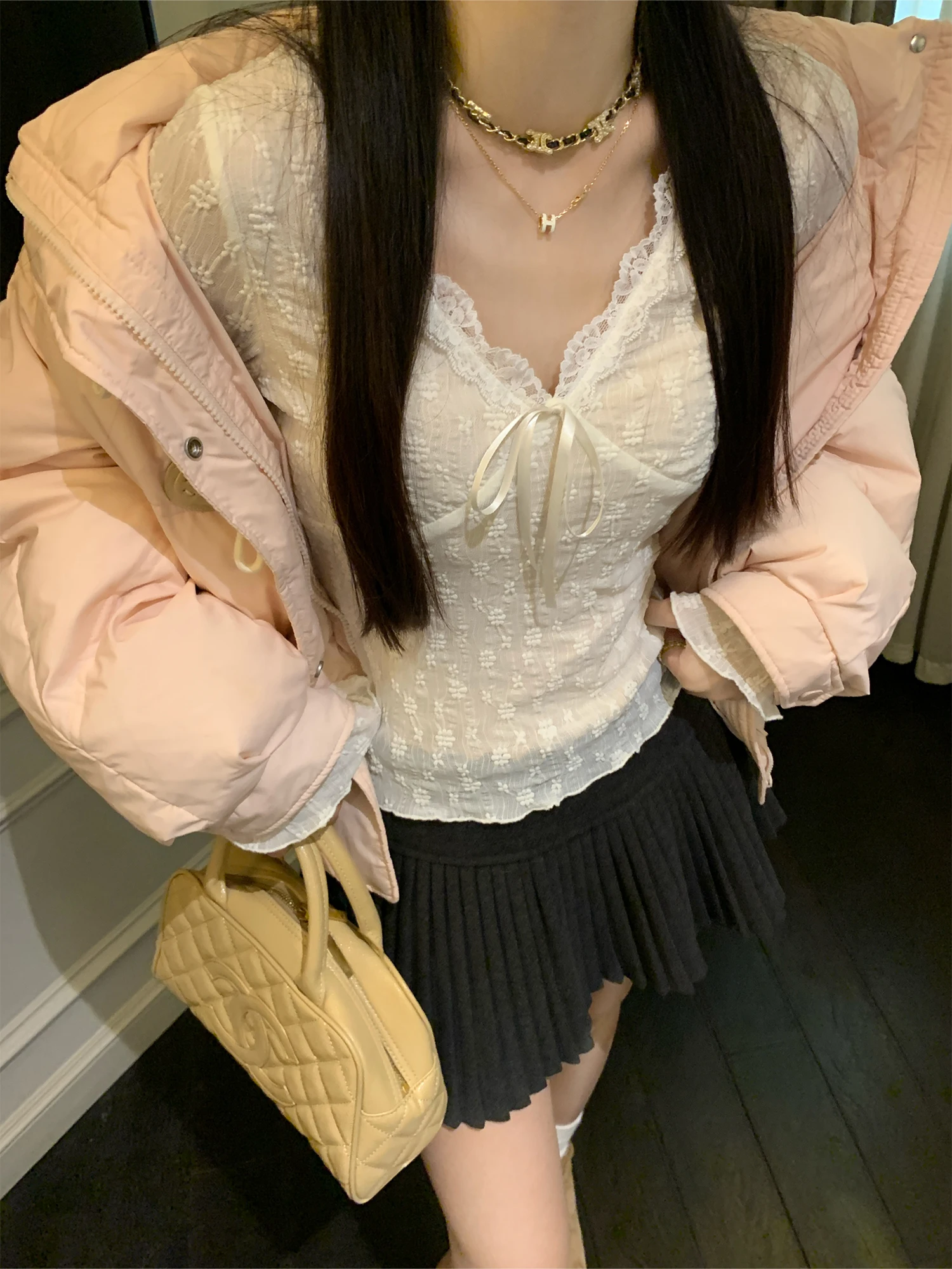 Yuzuqi удобное женское нижнее белье с кружевной основой irt V-ne Tie-dye Long Sve, белое нижнее белье, топ, новая зимняя коллекция Sle
Yuzuqi удобное женское нижнее белье с кружевной основой irt V-ne Tie-dye Long Sve, белое нижнее белье, топ, новая зимняя коллекция Sle