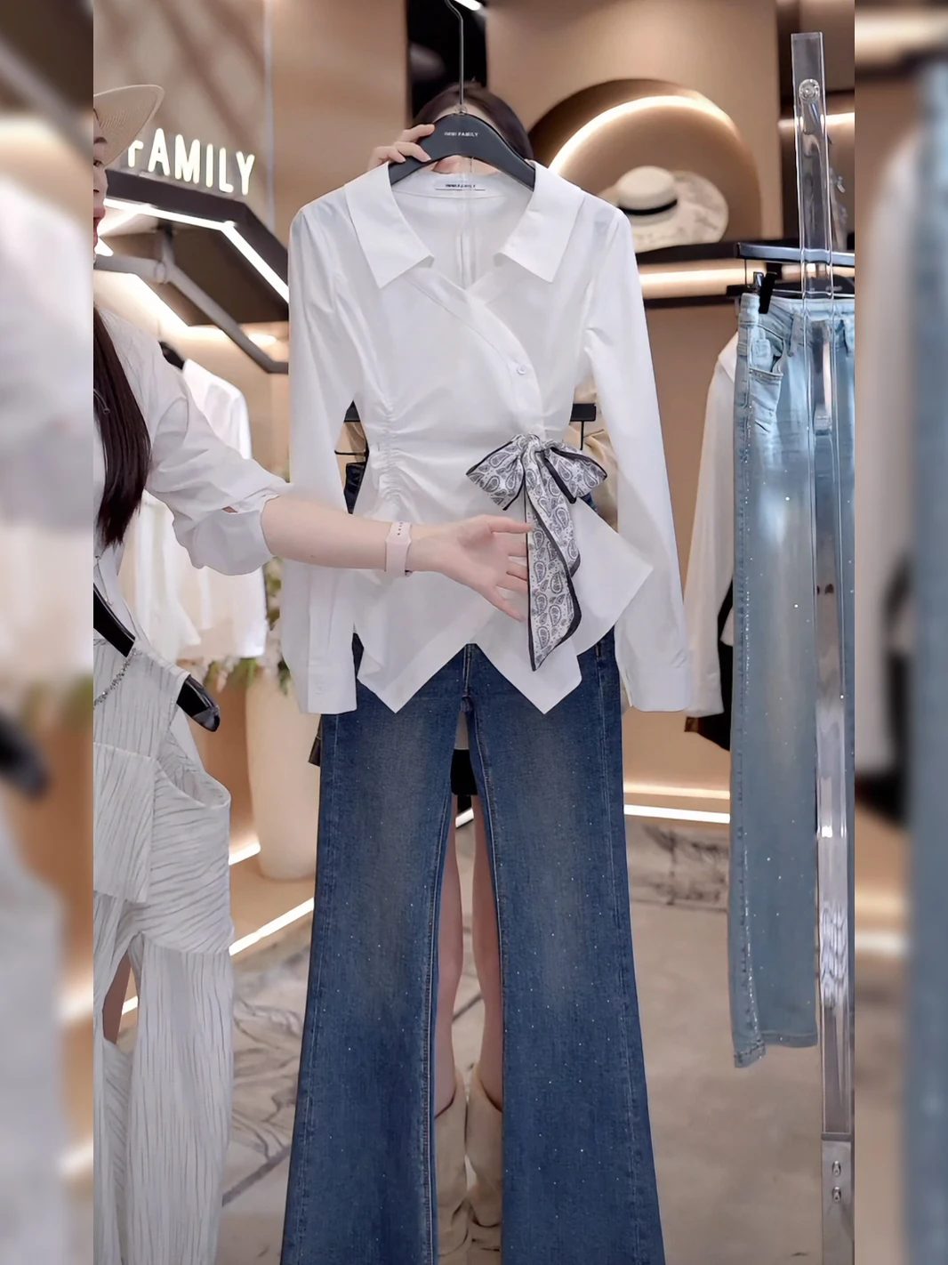 Шелковый шарф Ele, белый, для утяжки талии, ранняя осень-весна, для ношения под одеждой и как верхняя одежда, топ с V-образным вырезом, зимний, в стиле INS, французский стиль, из хлопка.
Шелковый шарф Ele, белый, для утяжки талии, ранняя осень-весна, для ношения под одеждой и как верхняя одежда, топ с V-образным вырезом, зимний, в стиле INS, французский стиль, из хлопка.