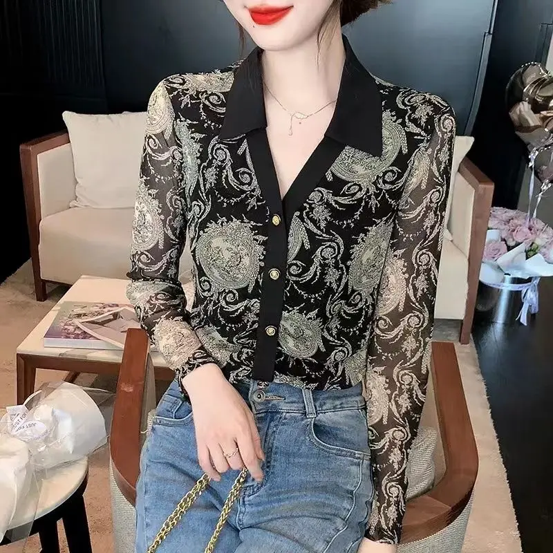 Elegant V-Neck Spliced Button All-match Printed Shirt Women's Clothing 2023 Autumn New Casual Tops Office Lady Blouse
Elegant V-Neck Spliced Button All-match Printed Shirt Women's Clothing 2023 Autumn New Casual Tops Office Lady Blouse