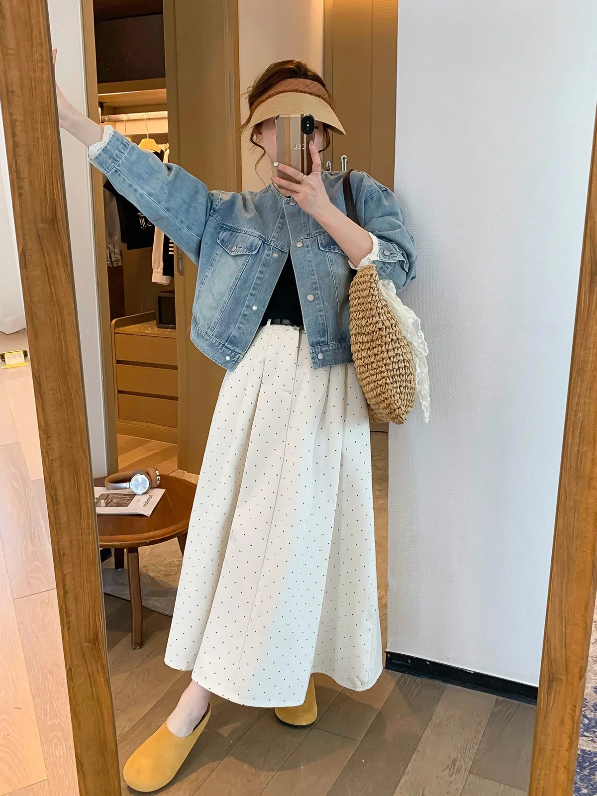 Ретро-куртка из денима с синим кружевом и вставками, женская, свободного кроя, с длинными рукавами, круглым вырезом и застежкой на пуговицах
Ретро-куртка из денима с синим кружевом и вставками, женская, свободного кроя, с длинными рукавами, круглым вырезом и застежкой на пуговицах