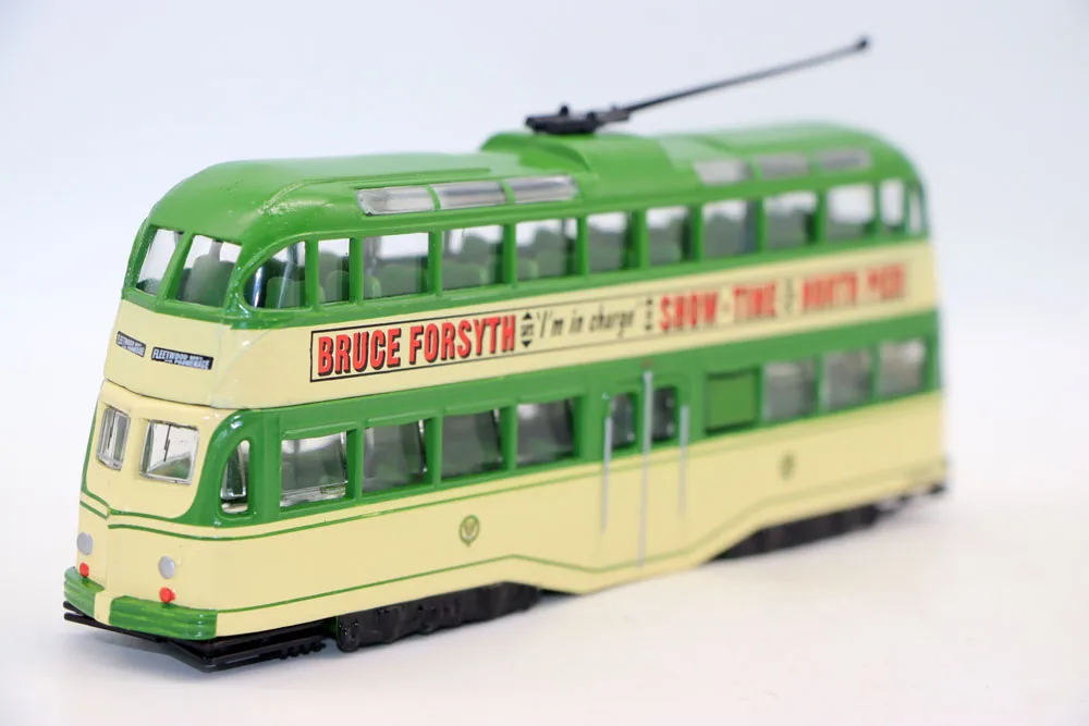 Trams 1/76 Blackpool Balloon Tram 1960, литые под давлением металлические игрушки, модель для коллекций,gfit 
Trams 1/76 Blackpool Balloon Tram 1960, литые под давлением металлические игрушки, модель для коллекций,gfit