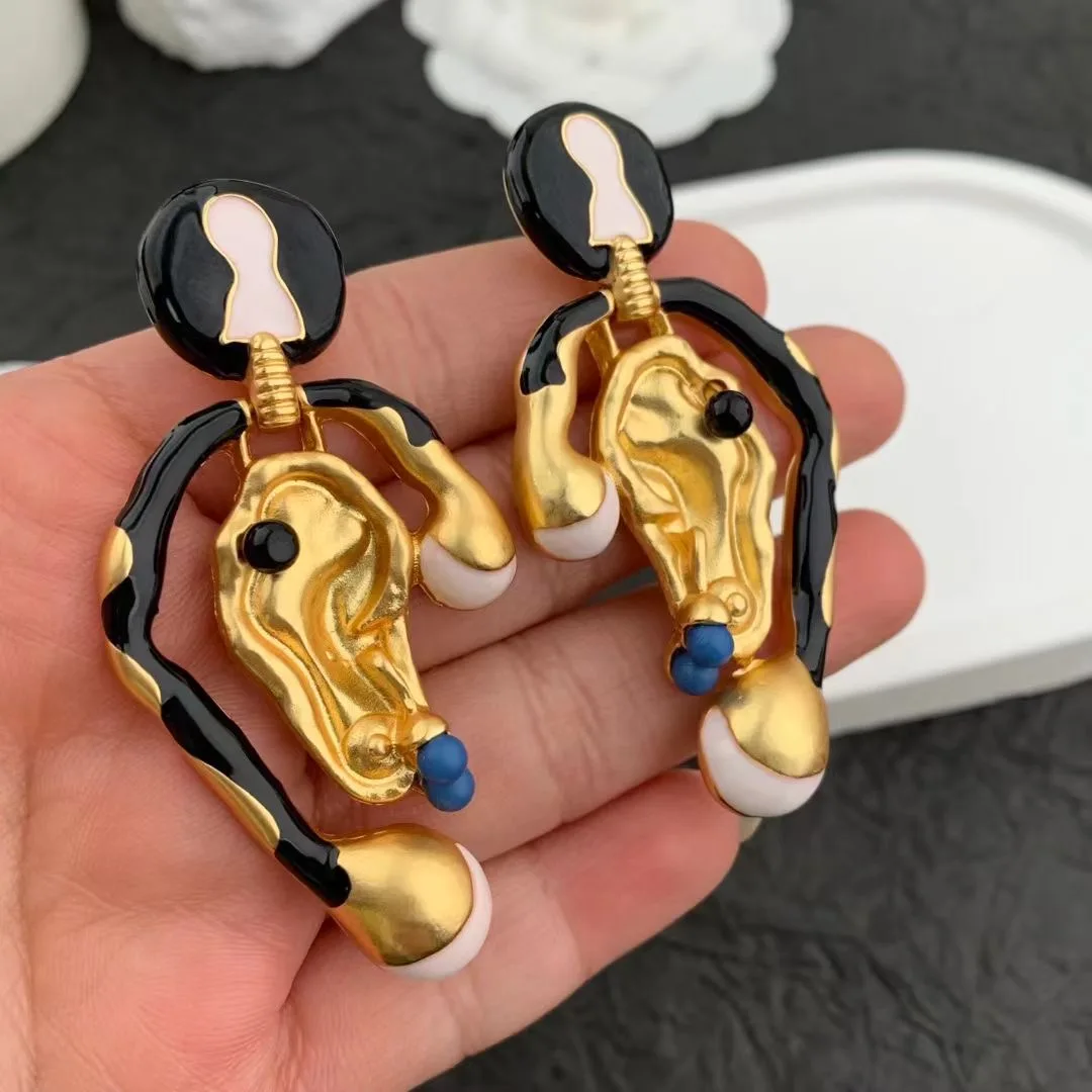 Medieval Vintage brass gold palting Drip glaze Ear drop earrings for women's girl jewelry wholesale
Medieval Vintage brass gold palting Drip glaze Ear drop earrings for women's girl jewelry wholesale