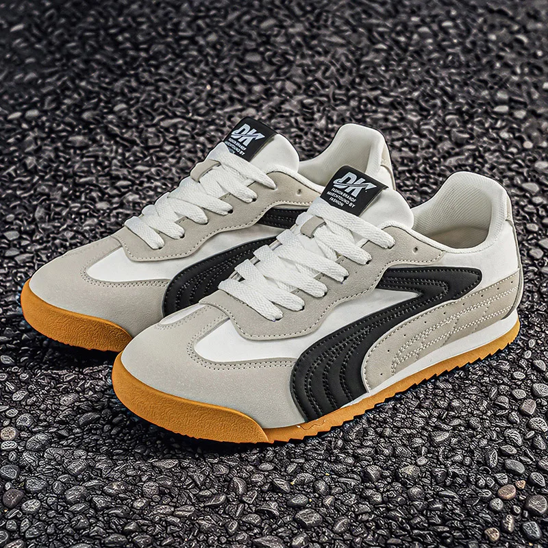 Outdoor trainers plain minimalist look elastic soft sole wear resistant breathable casual shoes for daily street walking
Outdoor trainers plain minimalist look elastic soft sole wear resistant breathable casual shoes for daily street walking