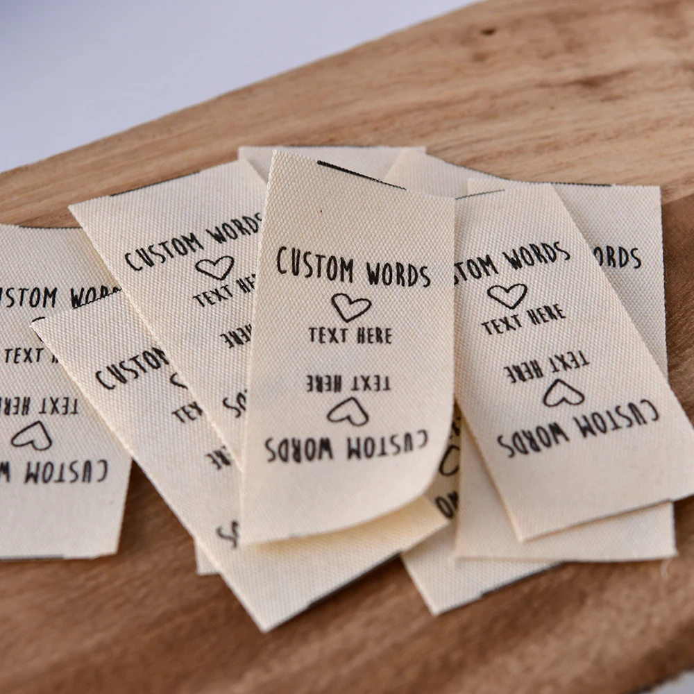 Custom Folded Cotton Ribbon Sew Labels 0.98″x2.36″ Personalized Text Logo for DIY Handmade Crafts Clothing Home Decor
Custom Folded Cotton Ribbon Sew Labels 0.98″x2.36″ Personalized Text Logo for DIY Handmade Crafts Clothing Home Decor