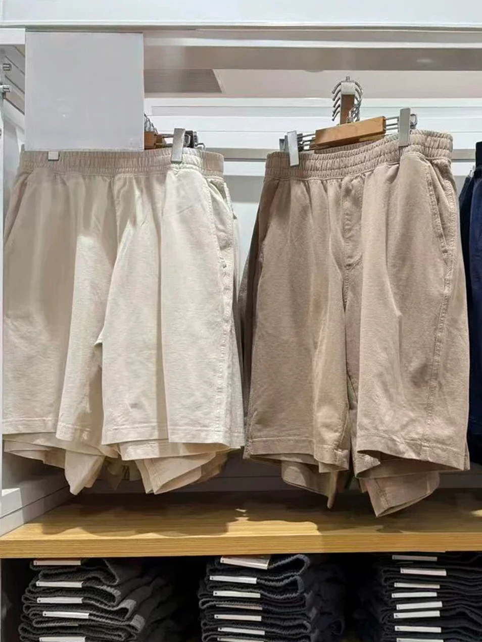 Summer Men's Comfortable Cotton Short Pants Elastic Waist Washed Loose Casual Five-Point Pants Breathable Soft Fabric Shorts
Summer Men's Comfortable Cotton Short Pants Elastic Waist Washed Loose Casual Five-Point Pants Breathable Soft Fabric Shorts