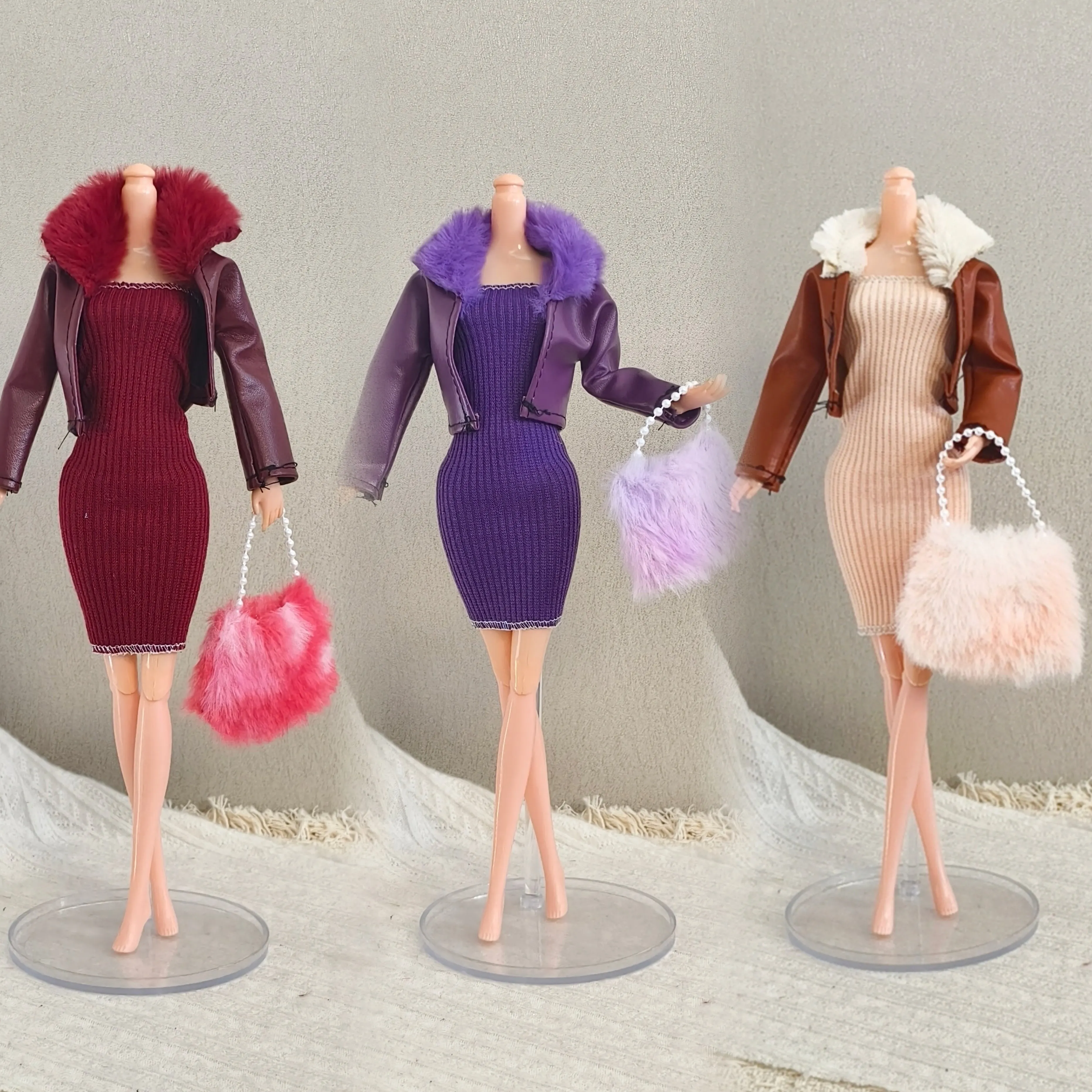 Fashion Winter Leather Jacket+knitted Slim-fit Dress+Plush Handbag Set For 1/6 FR Babi Supermodel Doll Dress Up Clothes Parts
Fashion Winter Leather Jacket+knitted Slim-fit Dress+Plush Handbag Set For 1/6 FR Babi Supermodel Doll Dress Up Clothes Parts