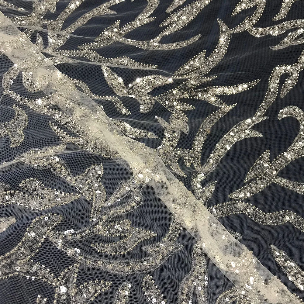 Floral Embroidered Crystal Sequins Mesh White Beaded Lace Fabrics Transparent Textiles for Sewing Bridal Wedding Evening Dresses
Floral Embroidered Crystal Sequins Mesh White Beaded Lace Fabrics Transparent Textiles for Sewing Bridal Wedding Evening Dresses