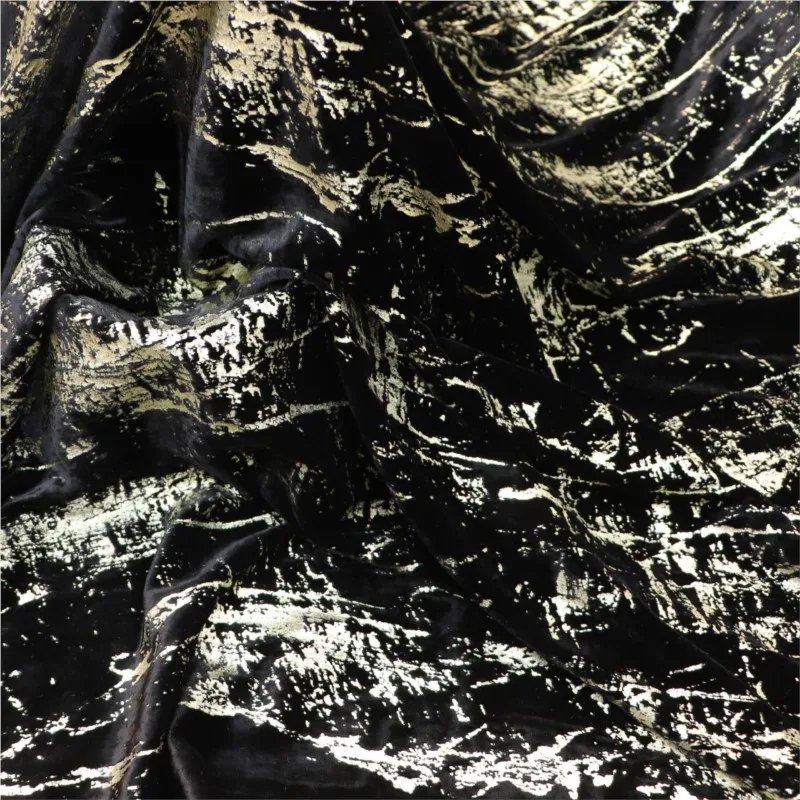 High-quality women's fabric for shirts nightgowns and cheongsams made of woven silk gold-embossed viscose velvet
High-quality women's fabric for shirts nightgowns and cheongsams made of woven silk gold-embossed viscose velvet